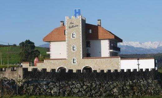 Hospederia Las Calzadas San Vicente De La Barquera Buitenkant foto